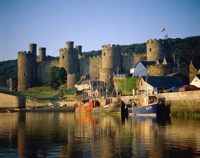 Framed Print : Conwy Castle & River Conwy Framed Print : Conwy Castle & River Conwy
