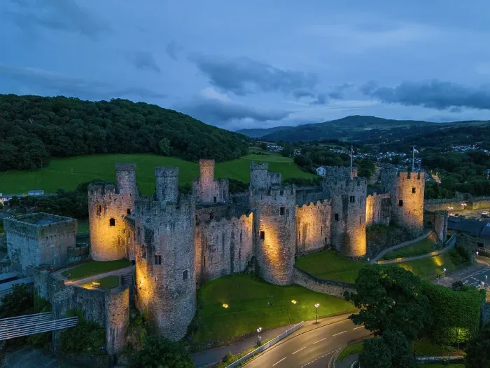 Framed Print : Conwy Castle and River Conwy, Wales, UKfort Framed Print : Conwy Castle and River Conwy, Wales, UKfort