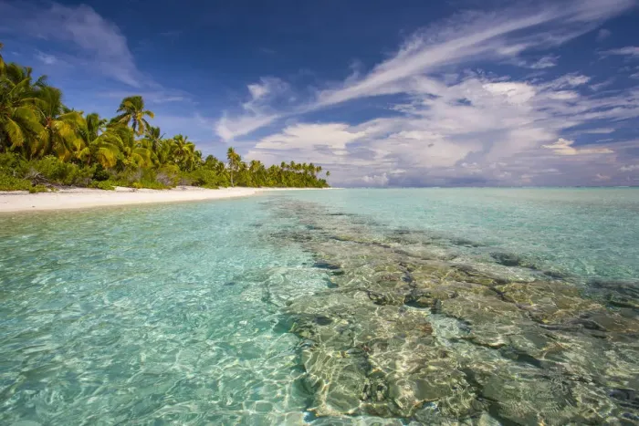 Framed Print : Cook Islands, Aitutaki Atoll, Tropical island and beach Framed Print : Cook Islands, Aitutaki Atoll, Tropical island and beach