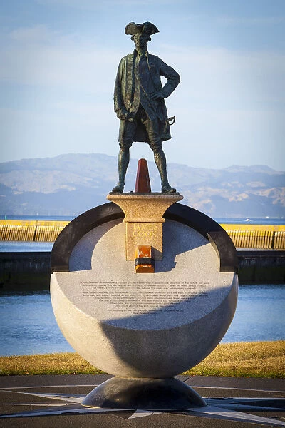 Cook statue, Gisborne, East Cape, North Island, New Zealand
