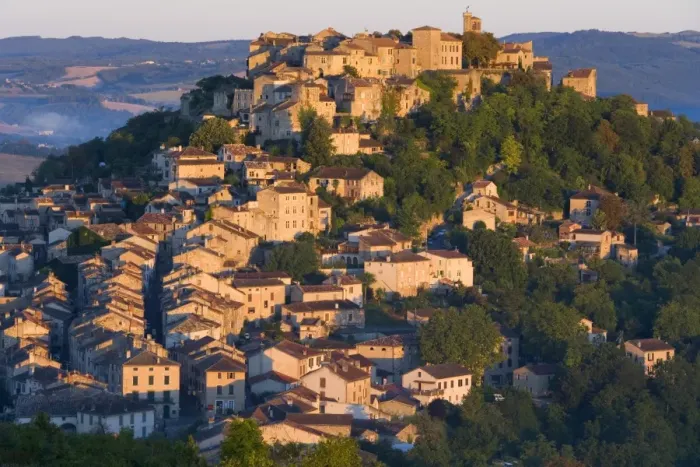 Framed Print : Cordes-sur-Ciel, Tarn, Midi-Pyrenees, France Framed Print : Cordes-sur-Ciel, Tarn, Midi-Pyrenees, France