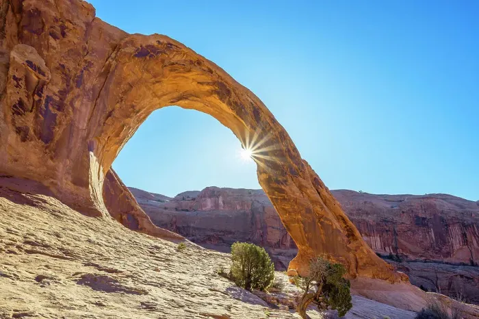Framed Print : Corona Arch at sunrise, Moab, Utah, USA Framed Print : Corona Arch at sunrise, Moab, Utah, USA