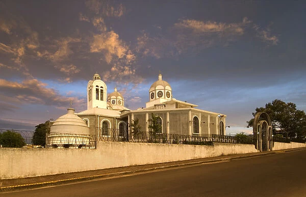 Costa Rica, Cartago, Basilica de Nuestra Senora de Los Angeles, Religious Center