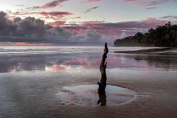 Costa Rica, Pacific coast, sunset, Arco Beach, near Uvita town