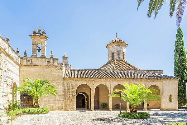 Courtyard outside the mosque at the Alcazar de Jerez, Jerez de la Frontera, Andalusia, Spain