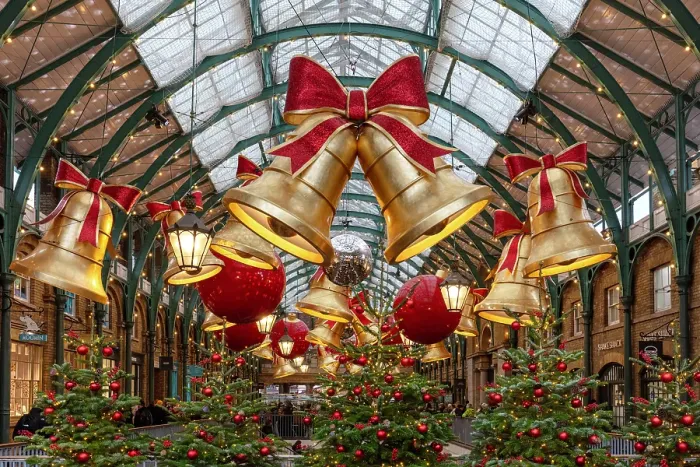 Framed Print : Covent Garden at Christmas, London, England, UK Framed Print : Covent Garden at Christmas, London, England, UK