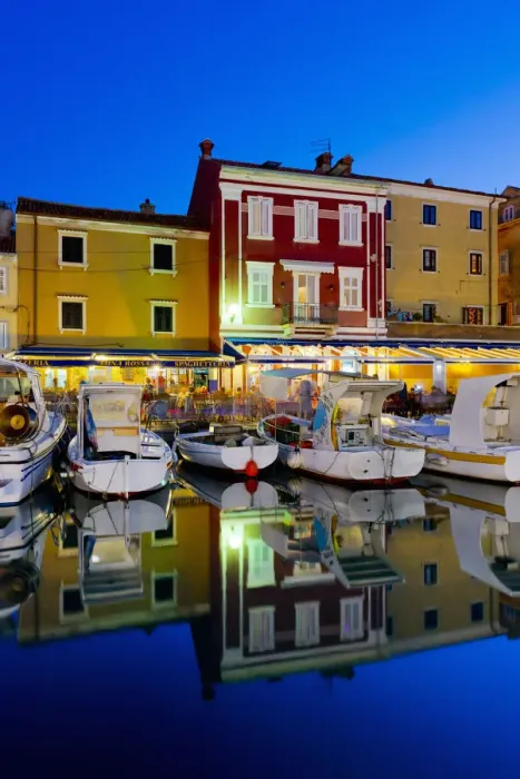 Framed Print : Croatia, Cres, Cres Town, Harbour Framed Print : Croatia, Cres, Cres Town, Harbour