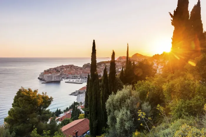 Framed Print : Croatia, Dalmatia, Dubrovnik, Old town, view of the old town at sunset Framed Print : Croatia, Dalmatia, Dubrovnik, Old town, view of the old town at sunset