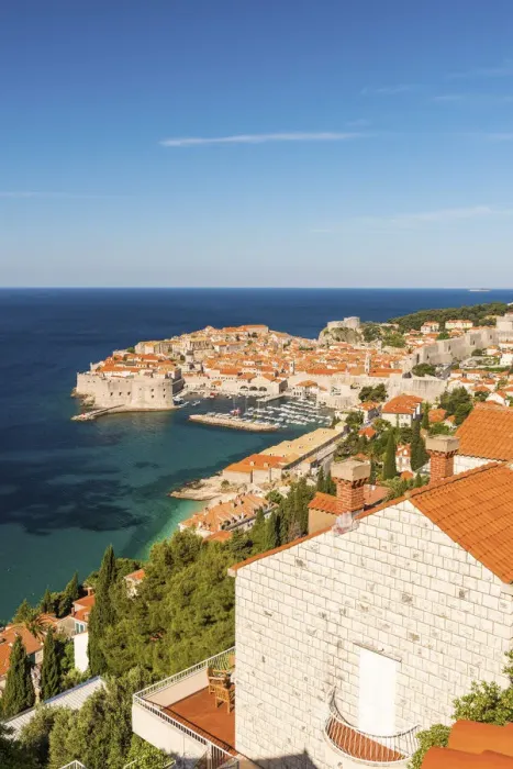 Framed Print : Croatia, Dalmatia, Dubrovnik, View of the old town from above Framed Print : Croatia, Dalmatia, Dubrovnik, View of the old town from above