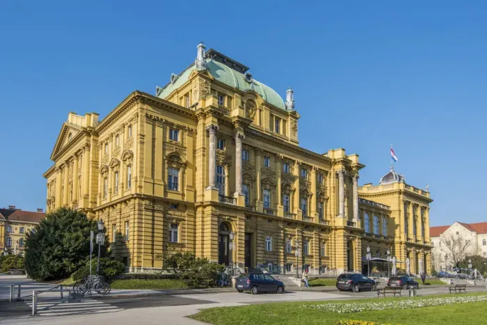 Framed Print : Croatian National Theatre, Zagreb, Croatia Framed Print : Croatian National Theatre, Zagreb, Croatia
