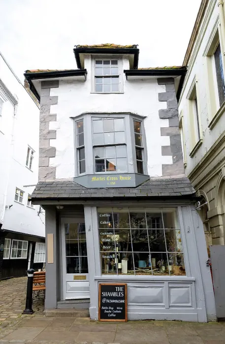 Framed Print : The Crooked House of Windsor (also known as the Market Cross House) dating from 1687, Windsor, Berkshire, England Framed Print : The Crooked House of Windsor (also known as the Market Cross House) dating from 1687, Windsor, Berkshire, England