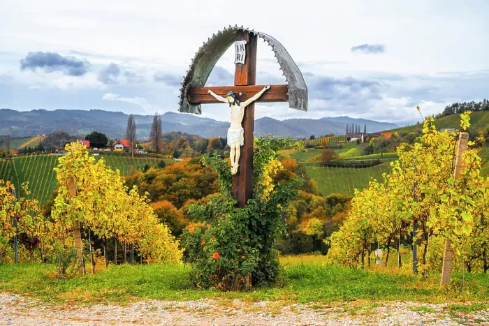 Framed Print : Crucifix and vineyards, Spicnik, Kungota, Drava region, Slovenia, East Europe Framed Print : Crucifix and vineyards, Spicnik, Kungota, Drava region, Slovenia, East Europe