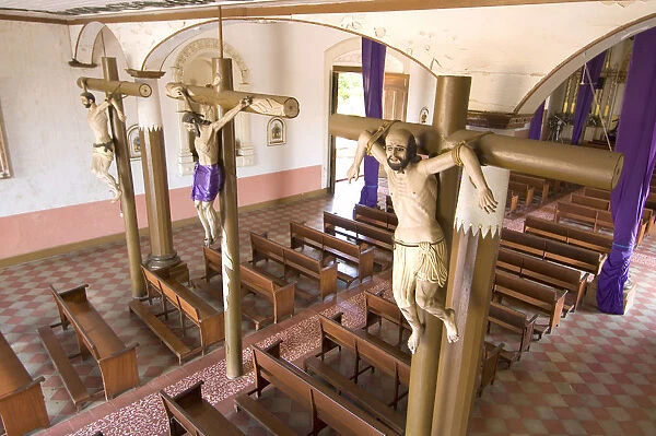 Crucifixtion statues, El Cavario Church, Leon, Nicaragua
