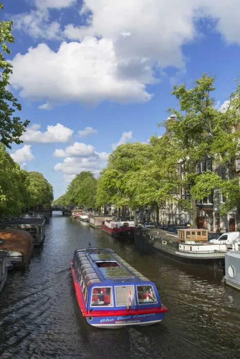 Framed Print : Cruise boat on Prinsengracht canal, Amsterdam, Netherlands