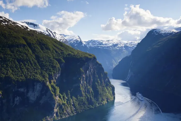 Framed Print : A Cruise Ship navigates through a bend in the dramatic Geiranger Fjord, Geiranger Framed Print : A Cruise Ship navigates through a bend in the dramatic Geiranger Fjord, Geiranger