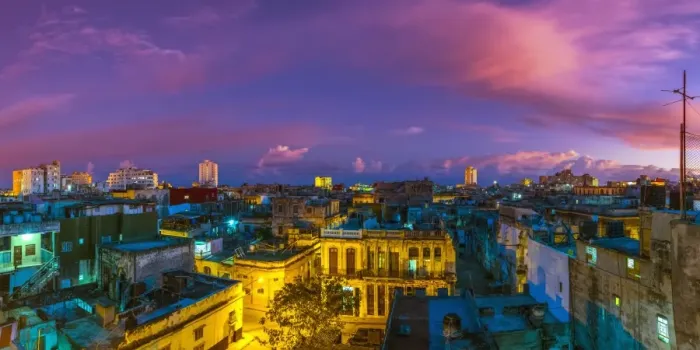 Framed Print : Cuba, Havana, Centro Habana Framed Print : Cuba, Havana, Centro Habana