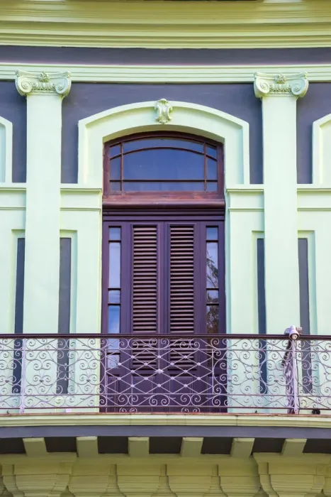 Framed Print : Cuba, Havana, La Habana Vieja, Hotel Saratoga Framed Print : Cuba, Havana, La Habana Vieja, Hotel Saratoga