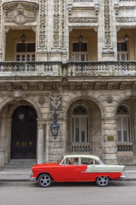 Framed Print : Cuba, Havana, La Habana Vieja, Prado or Paseo de Marti Framed Print : Cuba, Havana, La Habana Vieja, Prado or Paseo de Marti