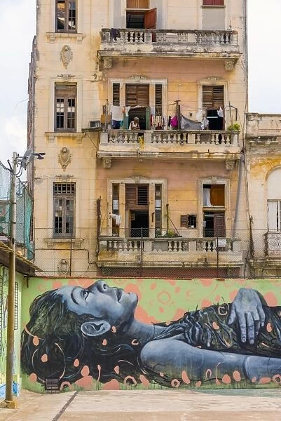 Cuba, La Habana Vieja (Old Havana), Grafitti in playground