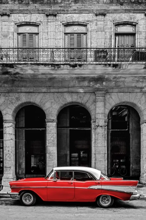 Framed Print : Cuba, La Habana Vieja (Old Havana), classic 1950s American Car