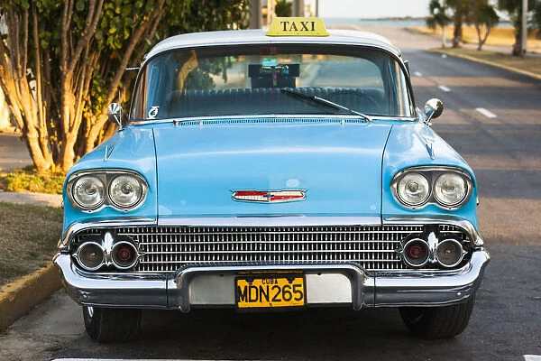 Cuba, Matanzas Province, Varadero, 1950s-era US-made Chevrolet car