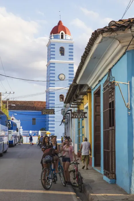 Framed Print : Cuba, Sancti Spiritus, Sancti Spiritus, Iglesia Parroquial Mayor del Espiritu Santo Framed Print : Cuba, Sancti Spiritus, Sancti Spiritus, Iglesia Parroquial Mayor del Espiritu Santo