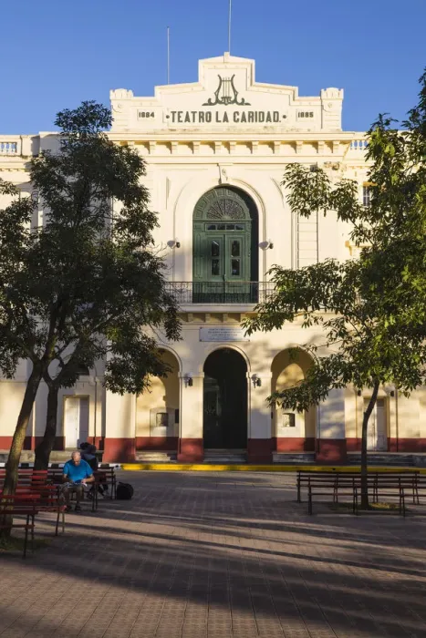 Framed Print : Cuba, Santa Clara, Parque Vidal, Teatro La Caridad Framed Print : Cuba, Santa Clara, Parque Vidal, Teatro La Caridad