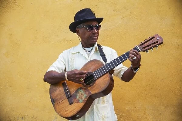 Cuba, Santiago de Cuba Province, Santiago de Cuba, Historical Center, Musician