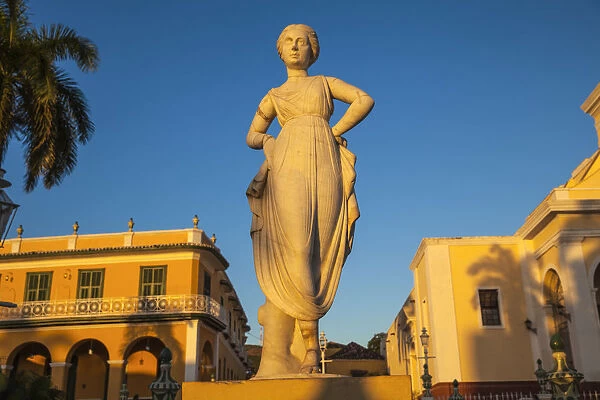 Cuba, Trinidad, Statue of the Greek muse Terpsicore at Plaza Mayor with Brunet Palace