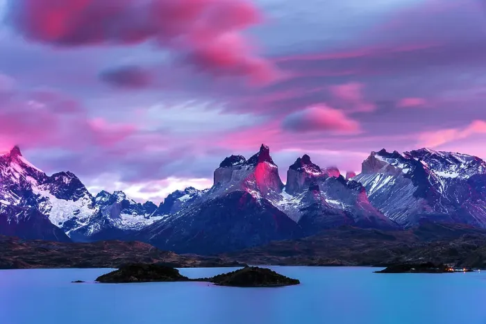 Framed Print : Cuernos del Paine and Lake Pehoe at sunrise, Torres del Paine National Park, Patagonia, Chile Framed Print : Cuernos del Paine and Lake Pehoe at sunrise, Torres del Paine National Park, Patagonia, Chile