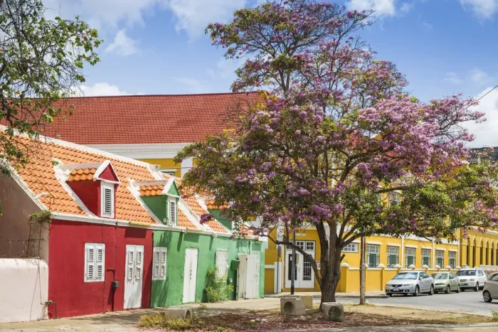 Framed Print : Curacao, Willemstad, Pietermaai, Row of colourful houses Framed Print : Curacao, Willemstad, Pietermaai, Row of colourful houses