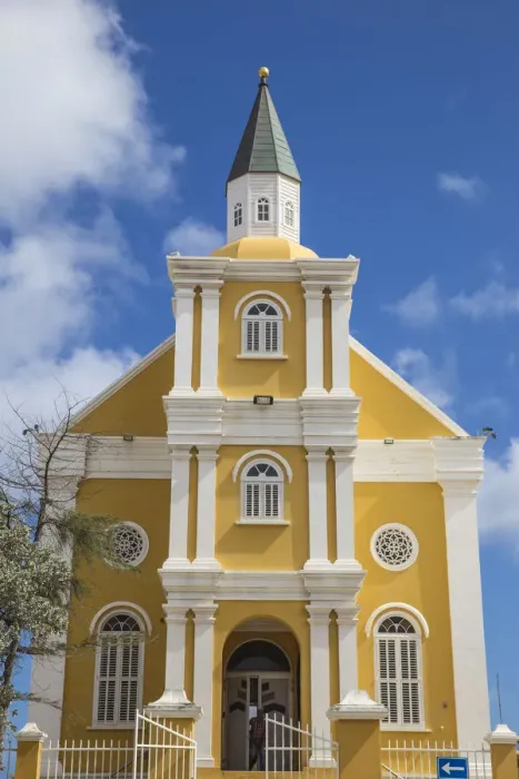 Framed Print : Curacao, Willemstad, Punda, Wilhelminaplein, De Temple - The Temple Emanuel - Former Framed Print : Curacao, Willemstad, Punda, Wilhelminaplein, De Temple - The Temple Emanuel - Former