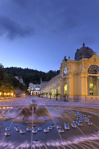 Czech Republic, Marianske Lazne, Colonnade Cast Iron arcade (Kolonada) and fountain