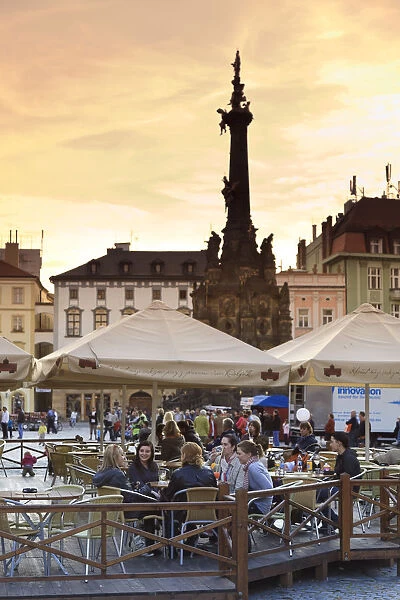 Czech Republic, Northern Moravia, Olomouc, Horni Namesti Square and Town Hall, outdoor
