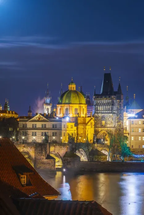 Framed Print : Czech Republic, Prague, Charles Bridge, Karluv Most over River Vlatava Framed Print : Czech Republic, Prague, Charles Bridge, Karluv Most over River Vlatava