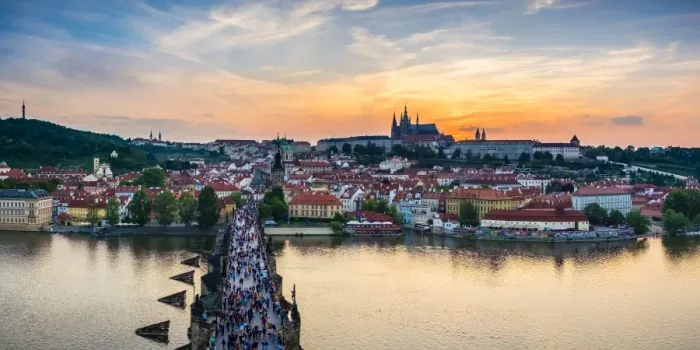 Framed Print : Czech Republic, Prague. Charles Bridge and Pague Castle on the Vltava River at sunset Framed Print : Czech Republic, Prague. Charles Bridge and Pague Castle on the Vltava River at sunset