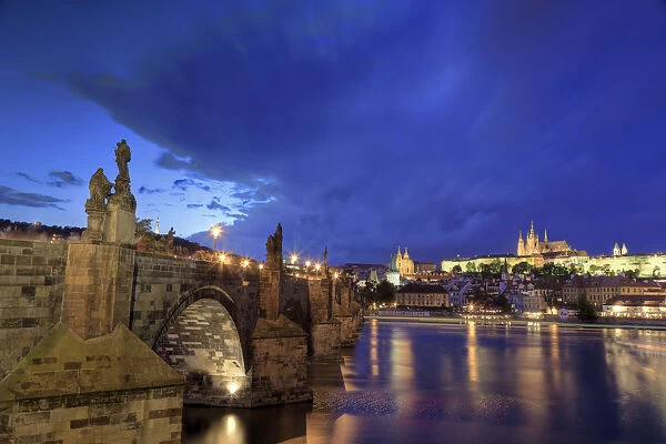 Czech Republic, Prague, Stare Mesto (Old Town), Charles Bridge, Hradcany Castle and St