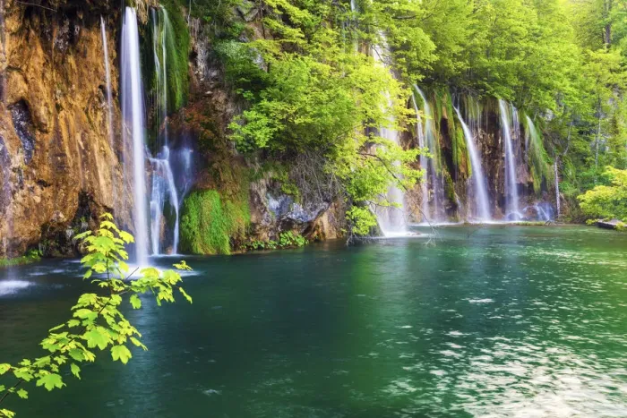 Framed Print : Dalmatia, Croatia, Plitvice lakes national park. Waterfalls at Burget Lake Framed Print : Dalmatia, Croatia, Plitvice lakes national park. Waterfalls at Burget Lake