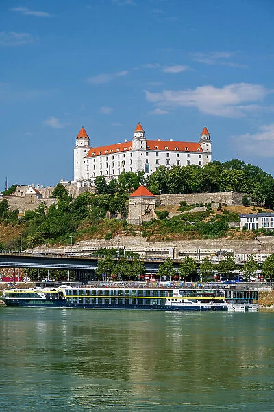 Danube river and Castle, Bratislava, Slovakia