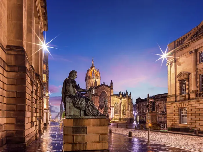 Framed Print : David Hume memorial on the Royal Mile Edinburgh, Scotland, UK Framed Print : David Hume memorial on the Royal Mile Edinburgh, Scotland, UK