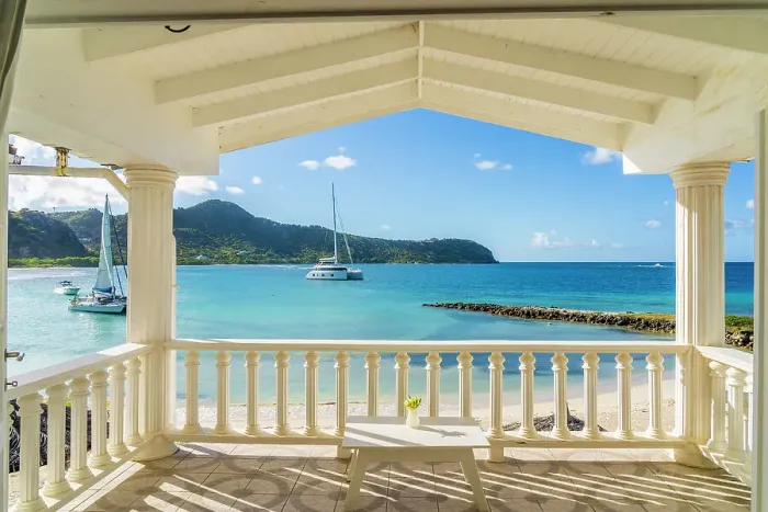 Framed Print : Davids Beach Hotel, Union Island, Grenadines, Saint Vincent and the Grenadines Islands, Caribbean Framed Print : Davids Beach Hotel, Union Island, Grenadines, Saint Vincent and the Grenadines Islands, Caribbean