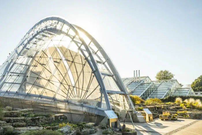 Framed Print : Davies Alpine House, Kew Gardens (Royal Botanic Gardens), Richmond, London, England, UK