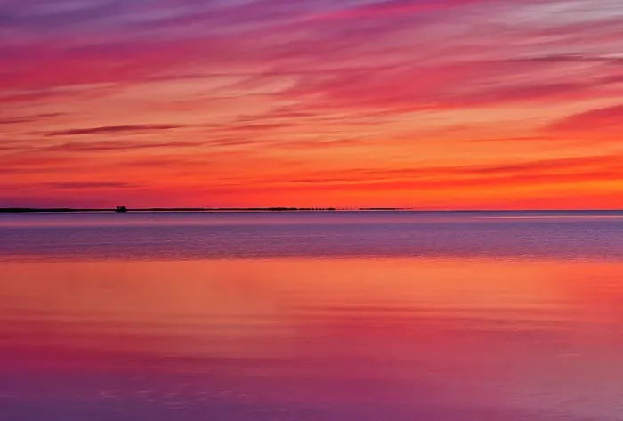 Framed Print : Dawn on Lake Winnipeg. Hecla-Grindstone Provincial Park, Manitoba, Canada Framed Print : Dawn on Lake Winnipeg. Hecla-Grindstone Provincial Park, Manitoba, Canada