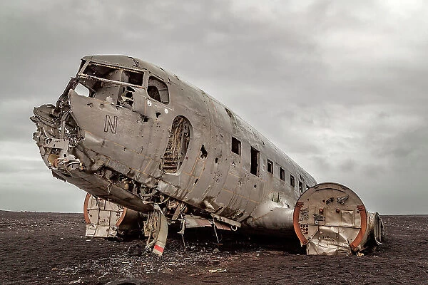 DC 3 abandoned on Black Beach, Vik I Myrdal, Iceland
