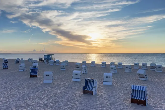 Framed Print : Deckchairs on Hornum beach at sunrise, Sylt, Schleswig Holstein, Germany Framed Print : Deckchairs on Hornum beach at sunrise, Sylt, Schleswig Holstein, Germany