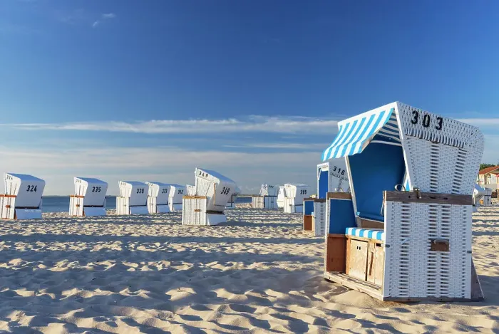 Framed Print : Deckchairs on Hornum beach, Sylt, Schleswig Holstein, Germany Framed Print : Deckchairs on Hornum beach, Sylt, Schleswig Holstein, Germany
