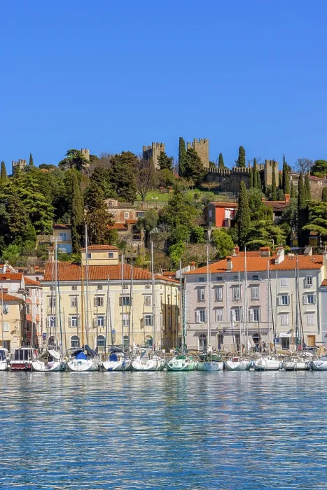 Framed Print : The Defensive Walls of Piran and Piran Harbour, Slovenia, Eastern Europe Framed Print : The Defensive Walls of Piran and Piran Harbour, Slovenia, Eastern Europe
