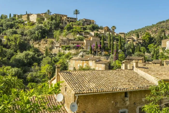 Framed Print : Deia, Serra de Tramuntana, Mallorca, Balearic Islands, Spain
