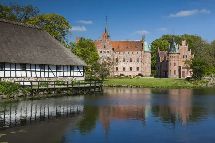 Framed Print : Denmark, Funen, Egeskov, Egeskov Castle, exterior Framed Print : Denmark, Funen, Egeskov, Egeskov Castle, exterior