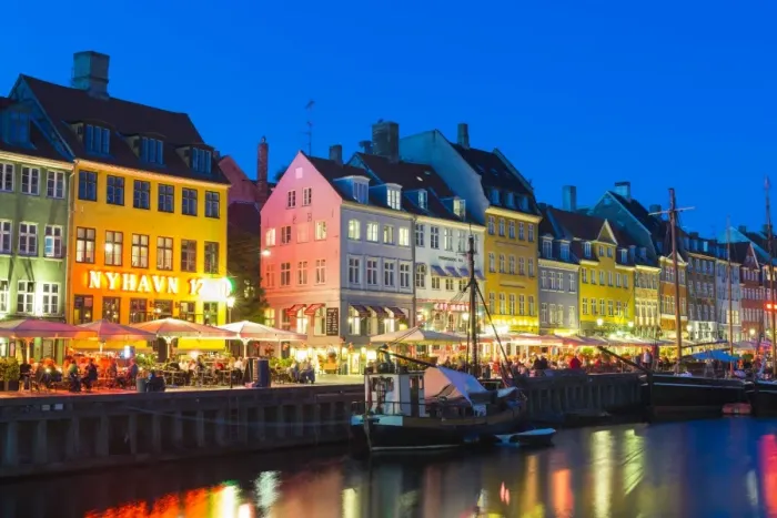 Framed Print : Denmark, Hillerod, Copenhagen. Colourful buildings along the 17th century waterfront